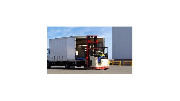 Forklift Handling: Safety In Dangerous Situations Forklift Handling: Safety In Dangerous Situations